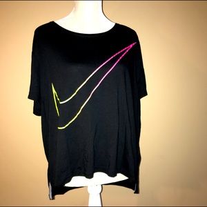 Nike Swoosh Black Crop Workout Top Size XL Like New